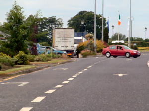 Left turn lane